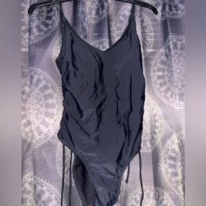 One piece bathing suit